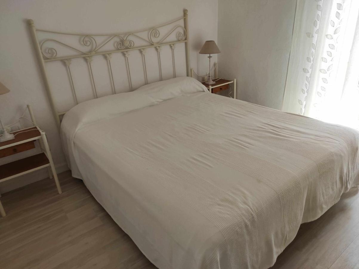 הוילה סהרה דה לוס אטונס Casa La Gaviota En El Centro De Zahara מראה חיצוני תמונה