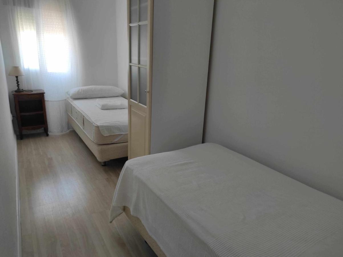 הוילה סהרה דה לוס אטונס Casa La Gaviota En El Centro De Zahara מראה חיצוני תמונה