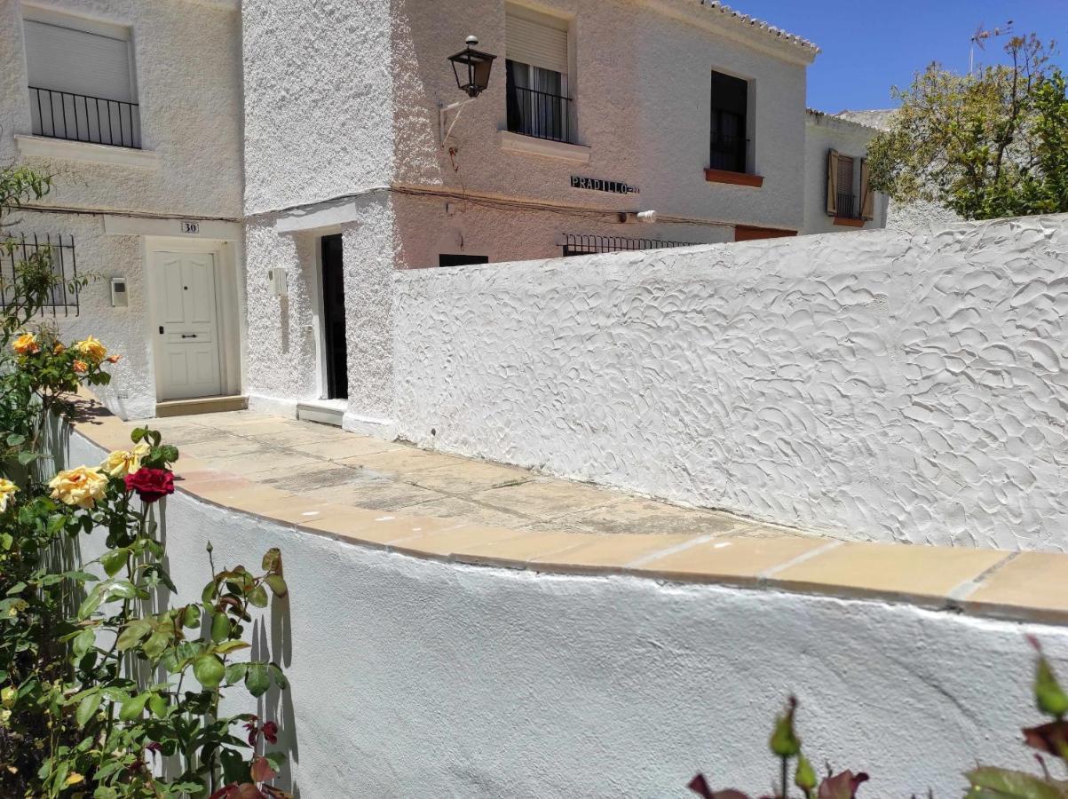 הוילה סהרה דה לוס אטונס Casa La Gaviota En El Centro De Zahara מראה חיצוני תמונה
